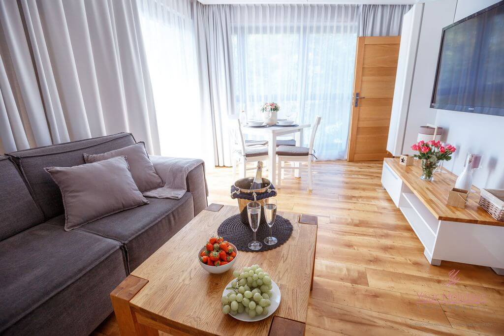 Międzyzdroje apartment Horyzont 206 - Your Holidays Międzyzdroje 7 Międzyzdroje apartament Horyzont 206 - salon w apartamencie nad morzem