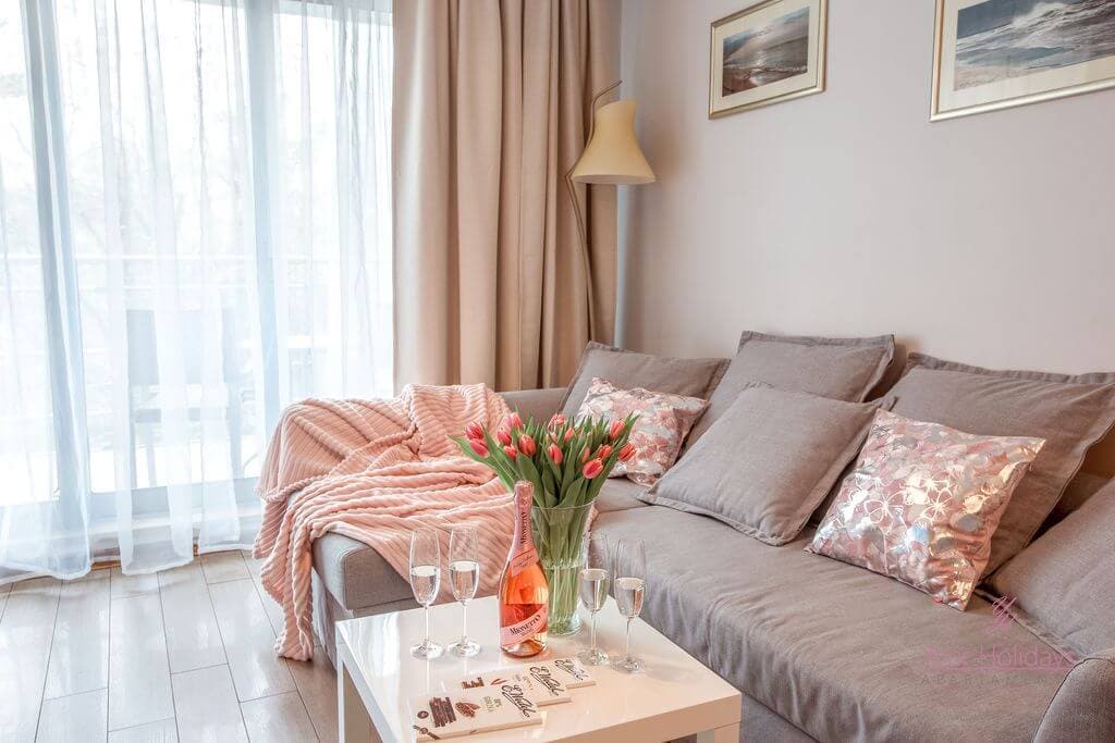 Międzyzdroje Apartment Promenada Gwiazd 28/307 - Your Holidays 1 Międzyzdroje Apartament Promenada Gwiazd 28/307 - salon